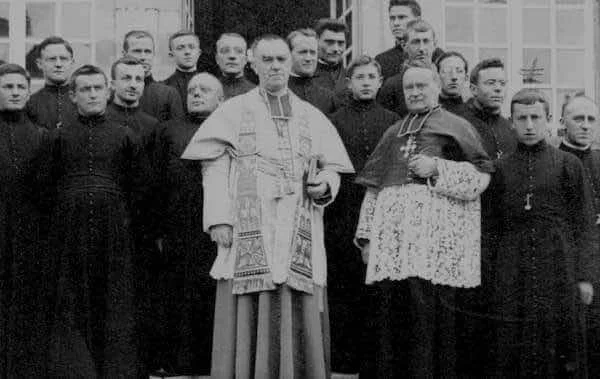 Eudistas reunidos en Normandía en una ceremonia